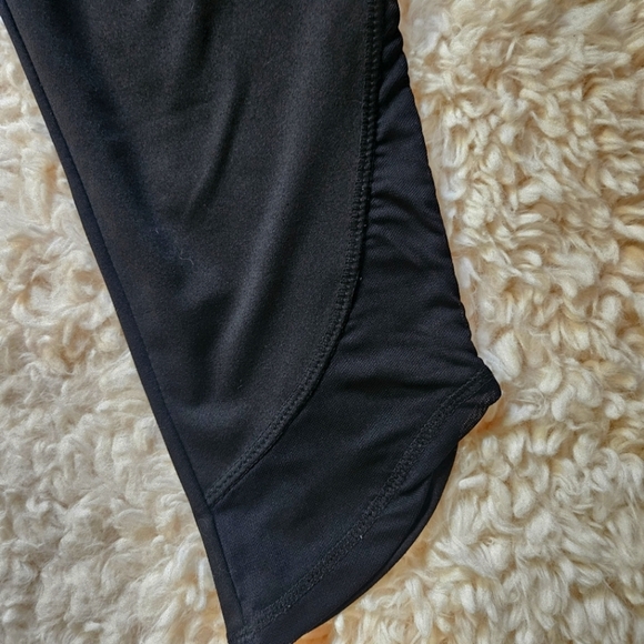 Silver Icing Exclusives Women's Cropped Sheer Insert Leggings - Picture 6 of 7